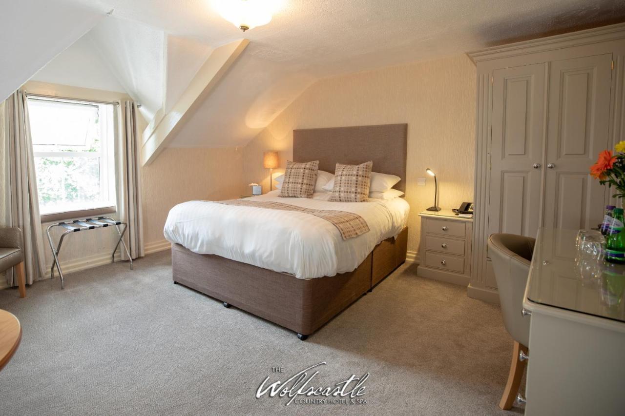 Wolfscastle Country Hotel Haverfordwest Esterno foto